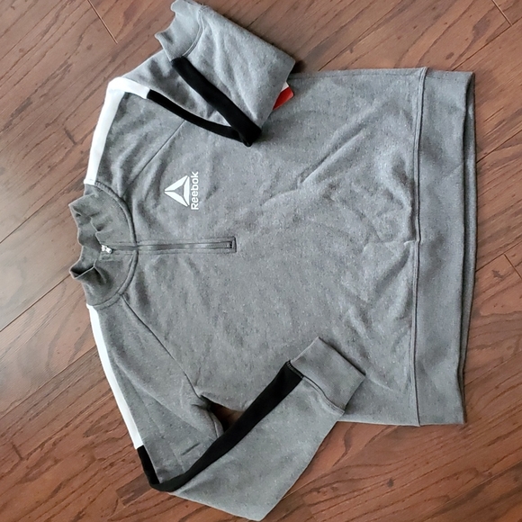 New Reebok 3/4 Zip Sweatshirt - Picture 2 of 5